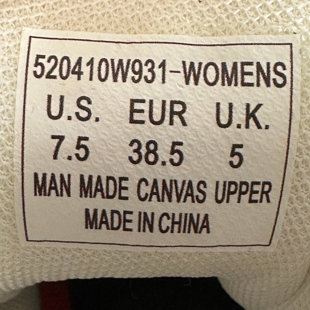 Levi's High Top Sneakers Womens 7.5 White Faux Leather Lug Sole Casual NEW - Picture 8 of 8